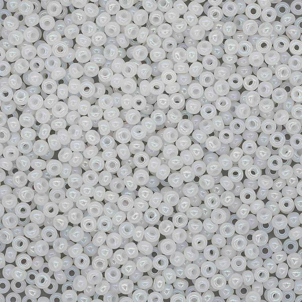 Бисер Preciosa полупрозрачный с радужным покрытием 10/0 (2.3 мм), круг.отв, 20гр, уп.5 шт