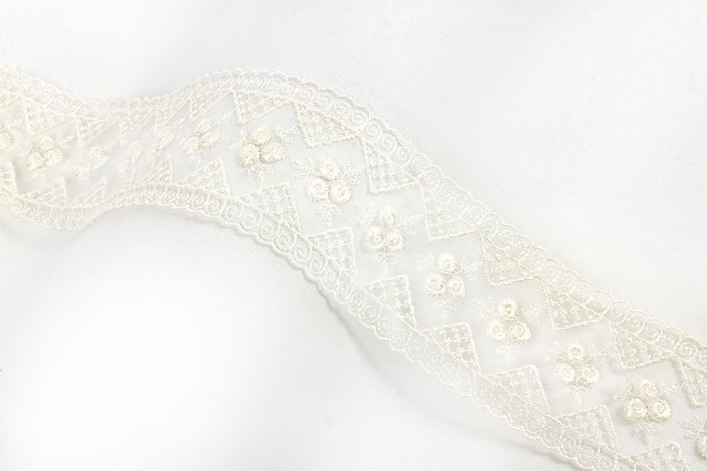 Кружево на сетке 59 мм / 10 м, слоновая кость, Gamma GKM-5902