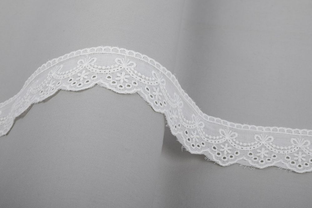 Кружево шитьё 38 мм / 10 м, кремовый, Gamma GYEM-4801