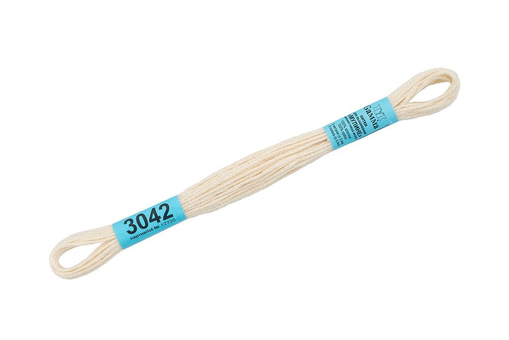 Мулине Gamma 100% хлопок, цв.3042 серо-кремовый, 24 мотка по 8 метров