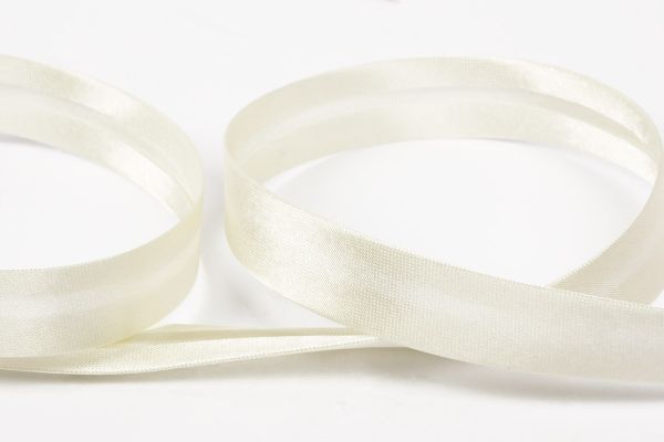 Косая бейка атласная 15 мм / 132±1 метра, 083 молочный, Gamma GK-15P