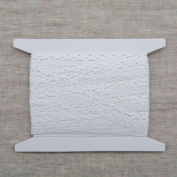 Кружево вязаное (тесьма) 24 мм, белый, 13.71 м