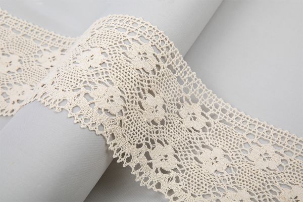 Кружево вязаное (тесьма) широкое 120-125 мм / 25 м, суровый, Gamma С3749Г17(рис.125.01.038)