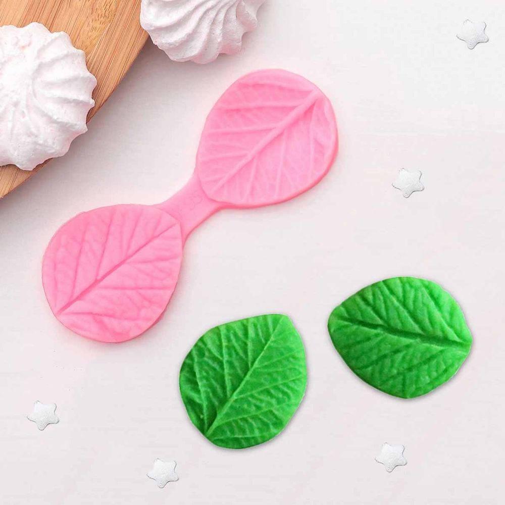 Молд 9,5х3,5х0,5 см, Листочек