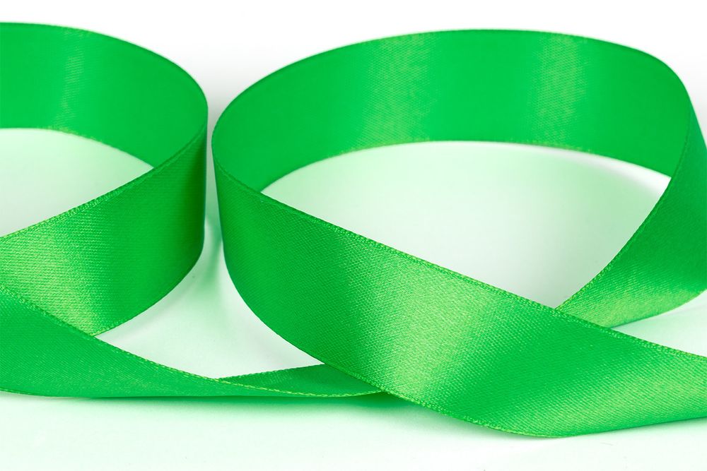 Лента атласная 1-сторонняя 25.0 мм / 33±2 метра, №505N(16-6230) салатовый, Gamma