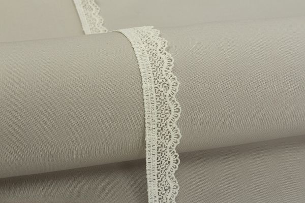 Кружево гипюр (плетёное) 20 мм / 10 м, кремовый, Gamma GGM-2004