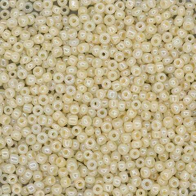 Бисер Astra&Craft 11/0 (2.1 мм), 200 г (10х20 г), цв. 142 св.бежевый/жемчужный