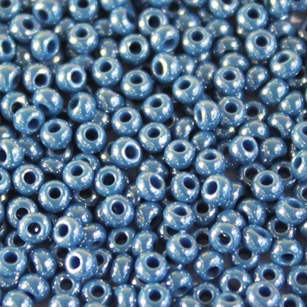 Бисер Preciosa 10/0 (2.3 мм), 50 г, непрозрачный с жемчужным покрытием, цв. 38220