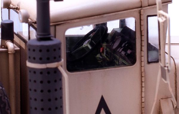 Модель сборная: тягач, U.S. M911 C-HET (8X6) & M747 HEAVY EQUIPMENT SEMI-TRAILER 1/35, Meng SS-013