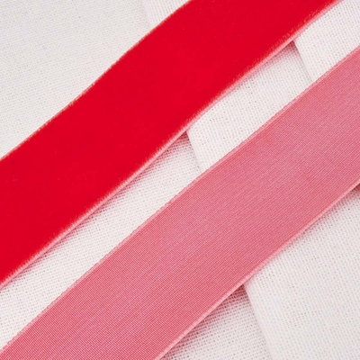 Лента бархатная (тесьма) 30.0 мм / 32.9±2 метров, 43 красный, VR-001