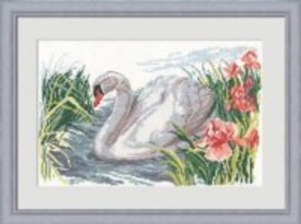 Набор для вышивания нитками Алиса, Белый лебедь 32х22 см