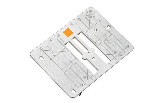 Игольная пластина для прямых строчек и CutWork, 034 914 70 00, Bernina, 1 шт