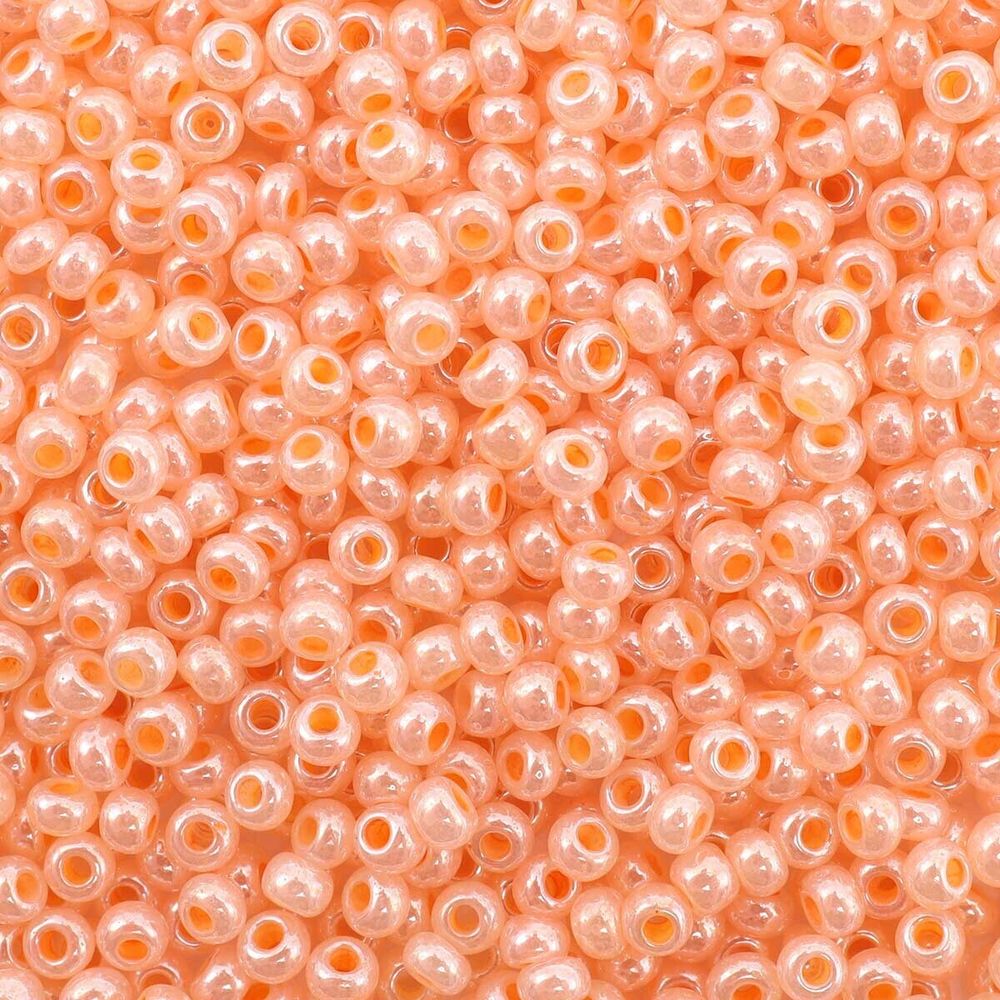 Бисер Preciosa полупрозрачный жемчужный с цв. центром, круг.отв., 500г, (37189)331-19001-10/0