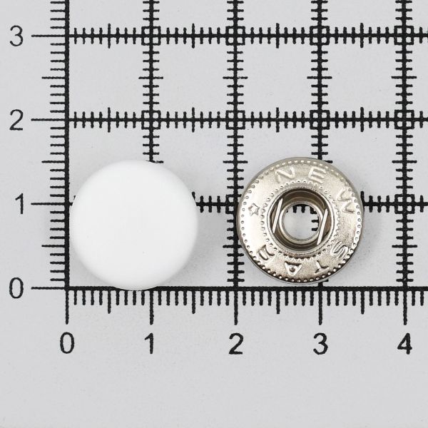 Кнопка Альфа (S-образная) ⌀15.0 мм, ≈720 шт, шляпка пластик + отв.части МЕТАЛЛ, 101 белый + отв.части никель, NEW STAR