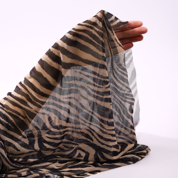 Сетка бельевая эластичная 100 г/м², шир.160 см / 50 метров, Зебра, цв.беж+черный /SZ025816.01/