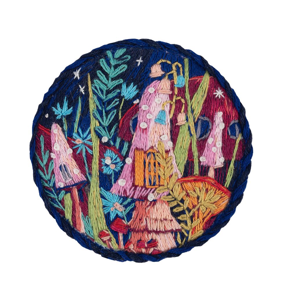 Набор для вышивания нитками Panna Живая картина JK-2371, Брошь. Грибхаус, 5.5х5.5 см