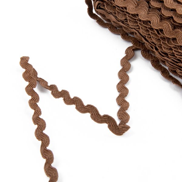 Тесьма отделочная зигзаг 5 мм / 20 метров, рис. 6892 св.коричневый, Blitz С3582Г17