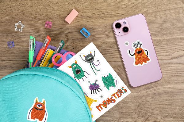 Алмазная (кристальная) мозаика Фрея, наклейки Монстрики, 19.5х14 см