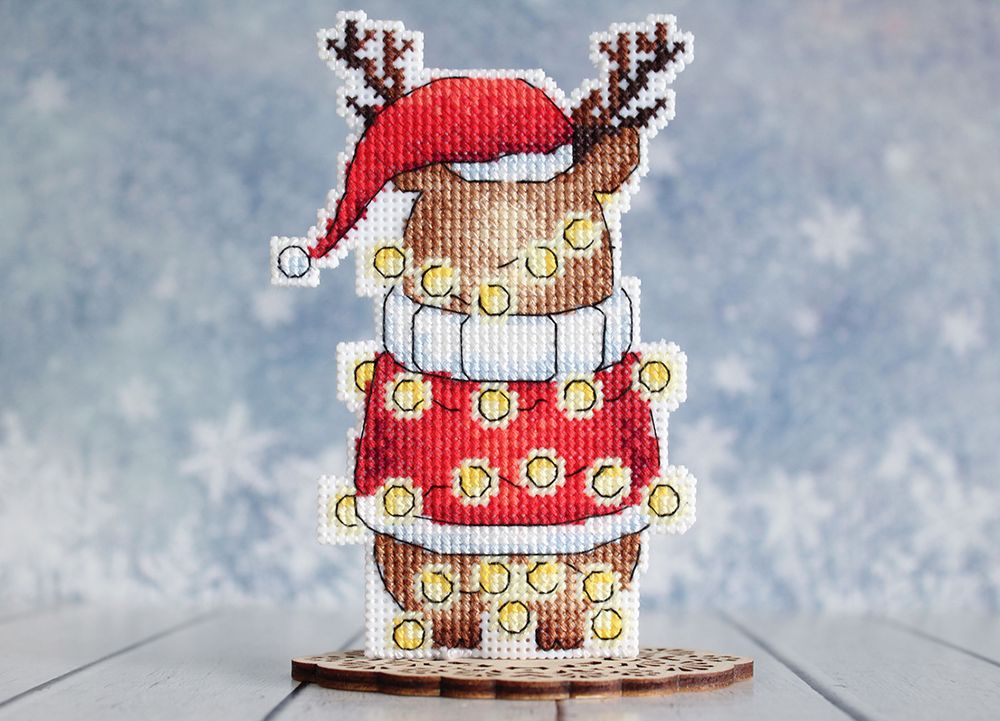 Набор для вышивания нитками МП Студия (Жар-птица), Новогодний олень 12х8 см