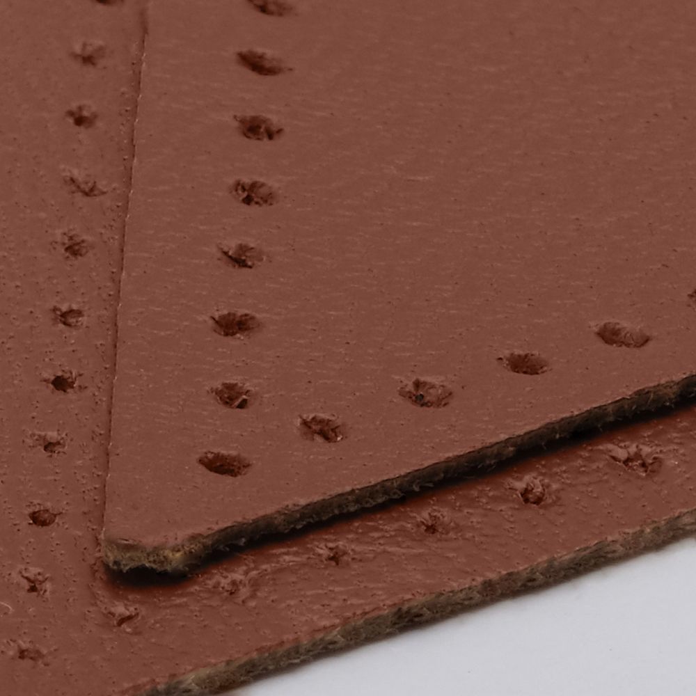 Заплатки пришивные из кожи, треугольник равнобедр., стор. 5см, с перфорацией, 2 шт, 100% кожа, 02 светло-коричневый, 9901