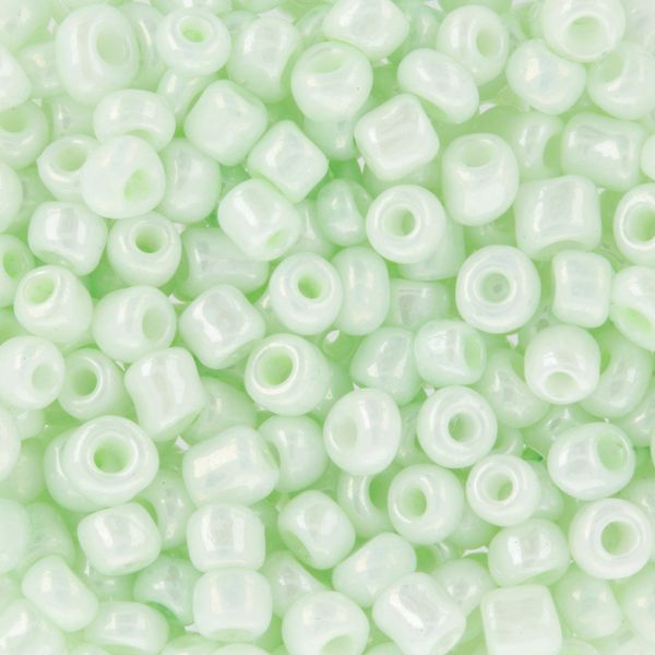Бисер Zlatka 8/0 (2.9 мм), 100 г (10х10 г), №0971 салатовый, GR