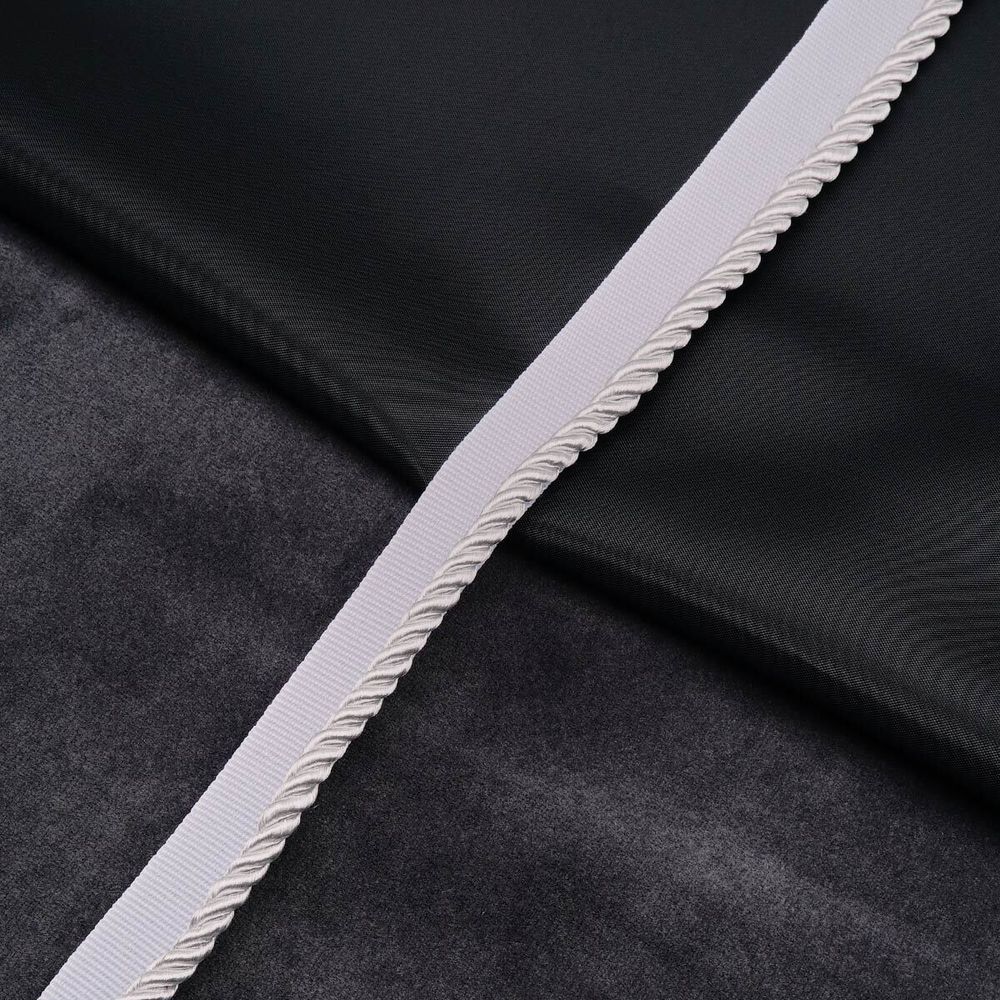 Кант витой 5 мм / 25 метров, полиэстер, белый/11 светлое серебро, 3AR3293