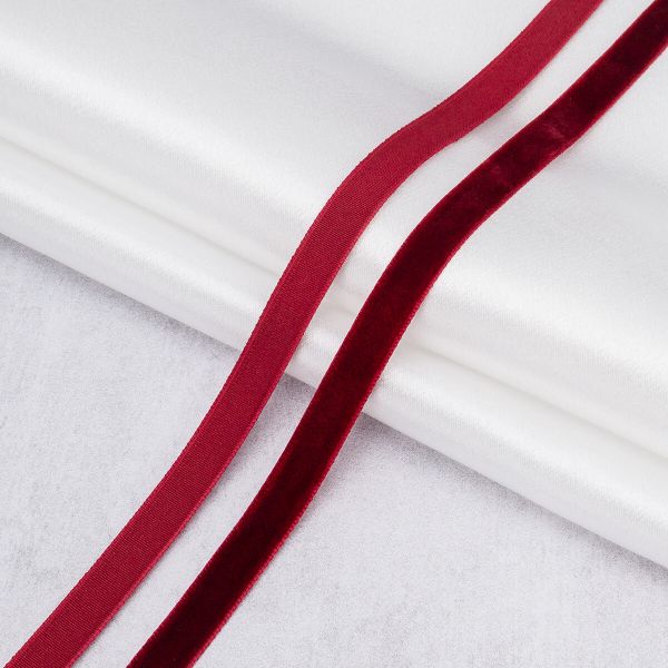 Лента бархатная (тесьма) 09.0 мм / 32.9 метра, 85 темно-красный, 0081-1006