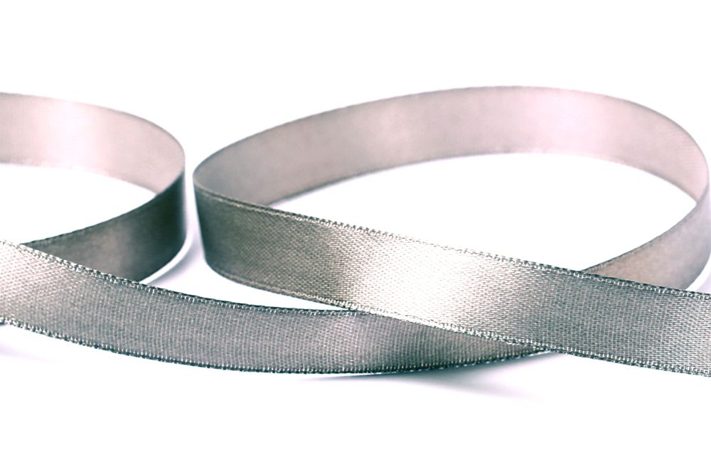 Лента атласная 1-сторонняя 12.0 мм / 33±2 метра, №003 св.серый, в термоплёнке, Gamma