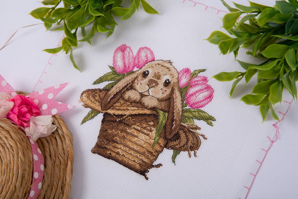 Набор для вышивания нитками Klart, Зайка в шляпе, 15.5x17 см