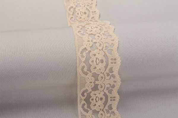 Кружево на сетке 60 мм / 25 м, 010 кремовый, Blitz LCE-18