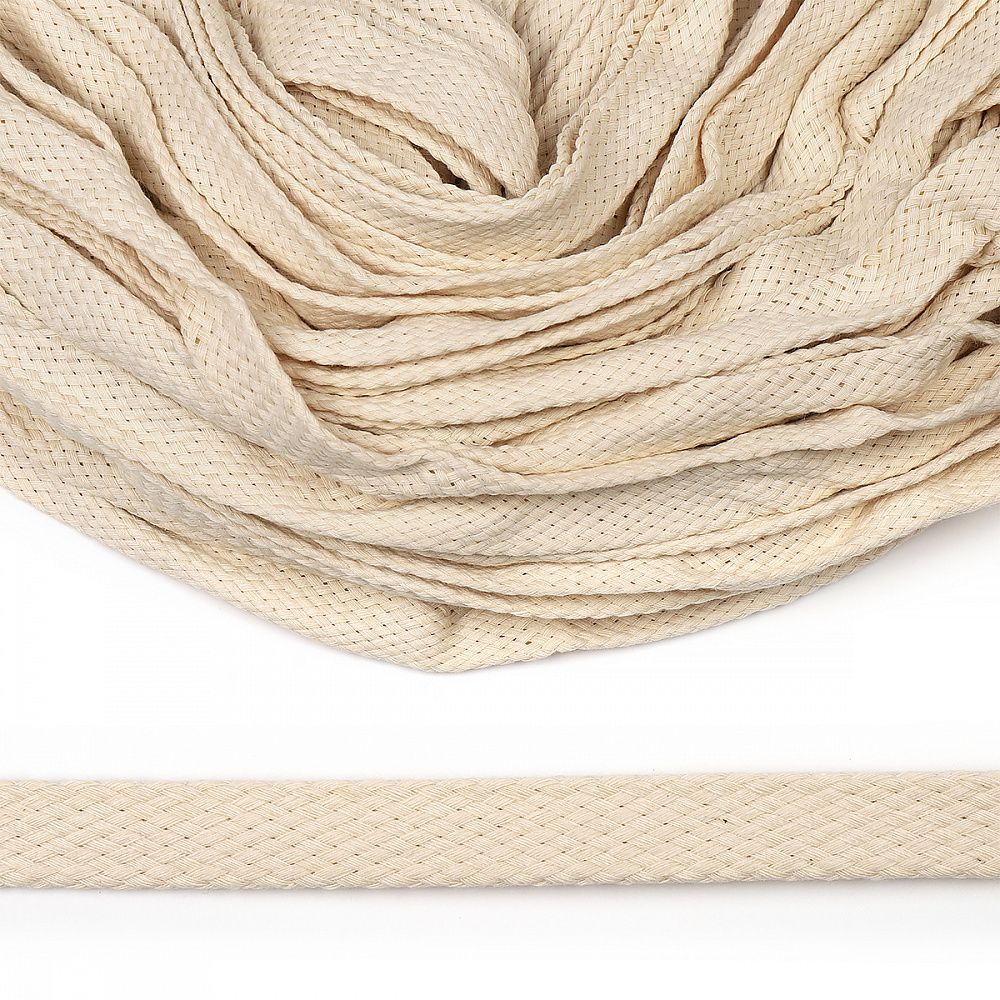 Шнур плоский плетеный х/б ⌀12.0 мм / 50 метров, турецкое плетение цв.002 молочный Шнур плоский плетеный х/б ⌀12.0 мм / 50 метров, турецкое плетение цв.002 молочный