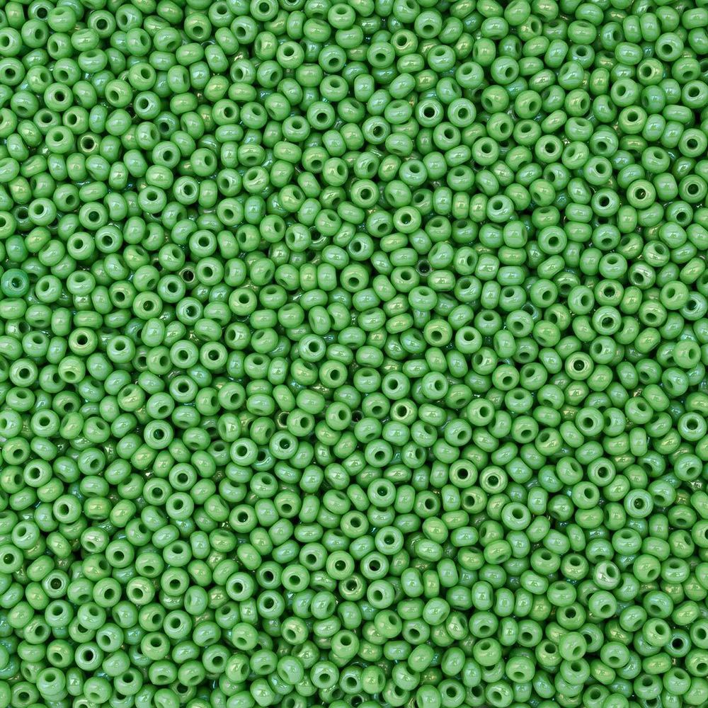 Бисер Preciosa непрозрачный с радужным покрытием 10/0 (2.3 мм), круг.отв., 50г, (54230)