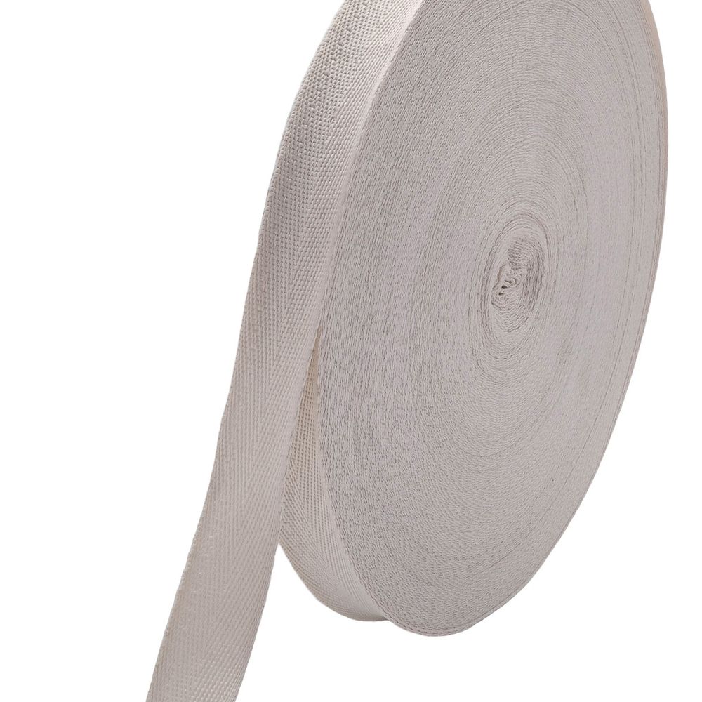 Тесьма (лента) киперная 20 мм / 50 метров, 6 г/м, 100% полиэфир, 02 молочный