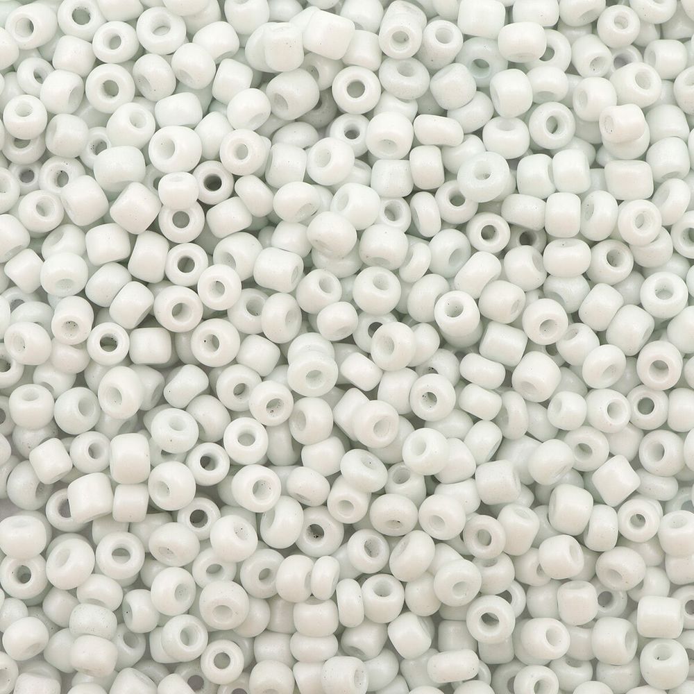 Бисер Astra&Craft 11/0 (2.1 мм), 500 г, цв. 979 белый перламутровый