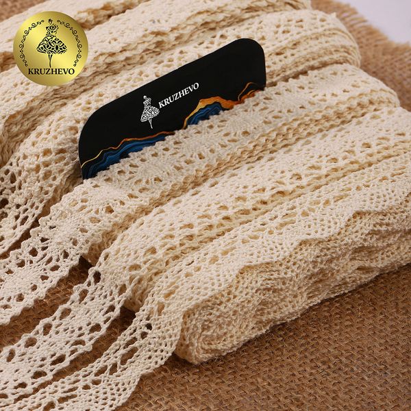 Набор вязаного кружева Kruzhevo №3 цв.молочный (6 дизайнов по 2м)