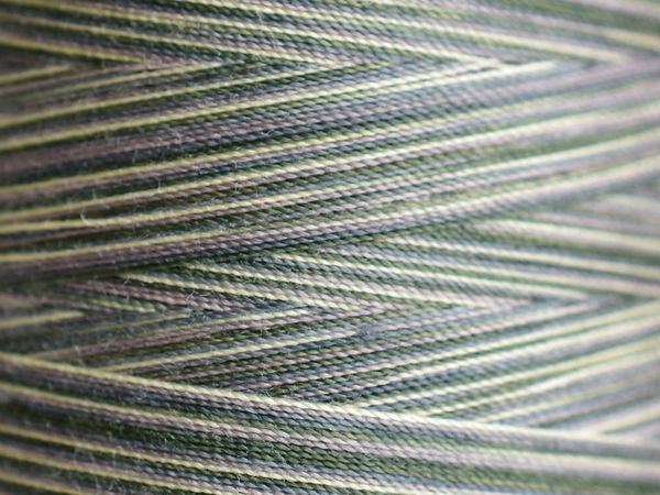 Нитки для машинной стежки Madeira Aeroquilt меланж №40, 2750 м, цв. 9514, 9131B, 1 катушка