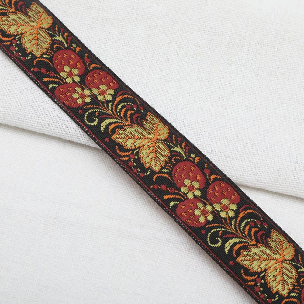 Лента (тесьма) жаккардовая 32.0 мм / 25±1 метров, рис. 9420 Клубничка, (черный) С1853Г17