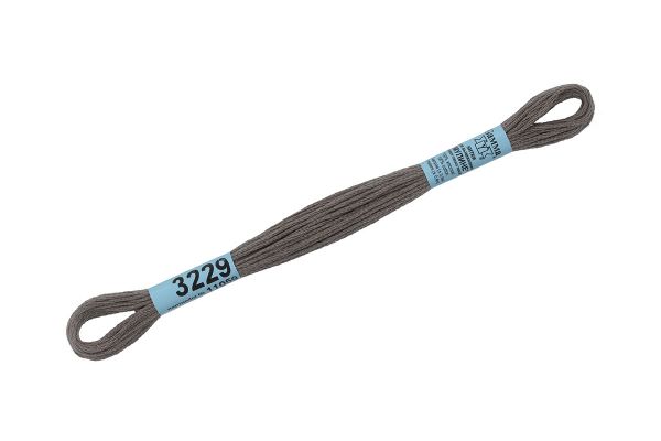 Мулине Gamma 100% хлопок, цв.3229 т.серый, 24 мотка по 8 метров