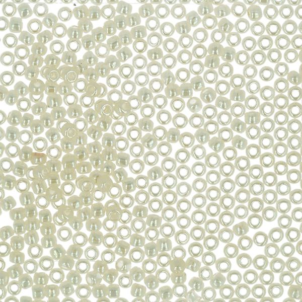 Бисер Toho 11/0 круглый (2.2 мм), 25 г (5х5 г), 0147 св.молочный/перл