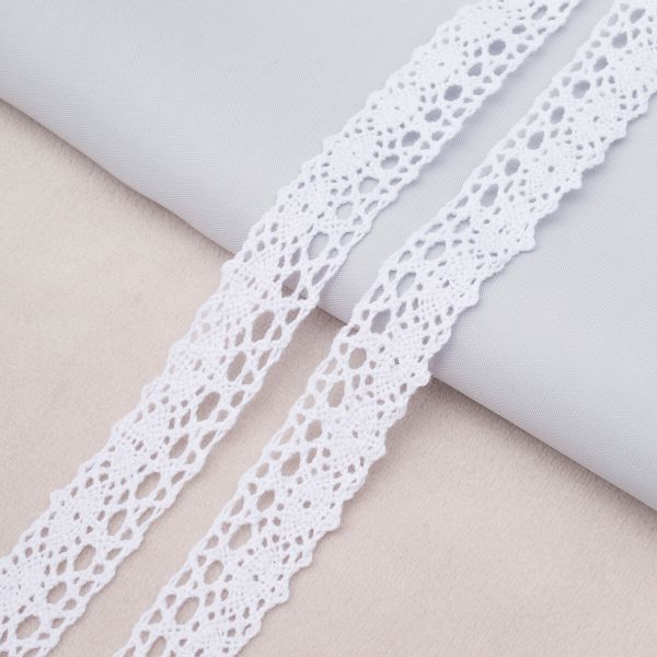Кружево вязаное (тесьма) 18 мм / 13.72 метра, лён, белый, J-35