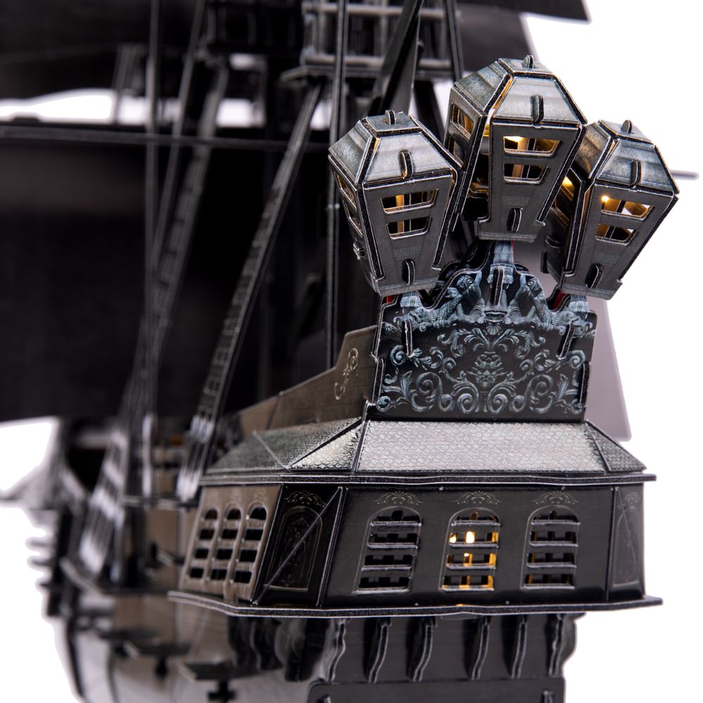 Модель сборная: Серия Корабли 293 элемент. с LED подсветкой, Месть Королевы Анны, Rezark STH-003N