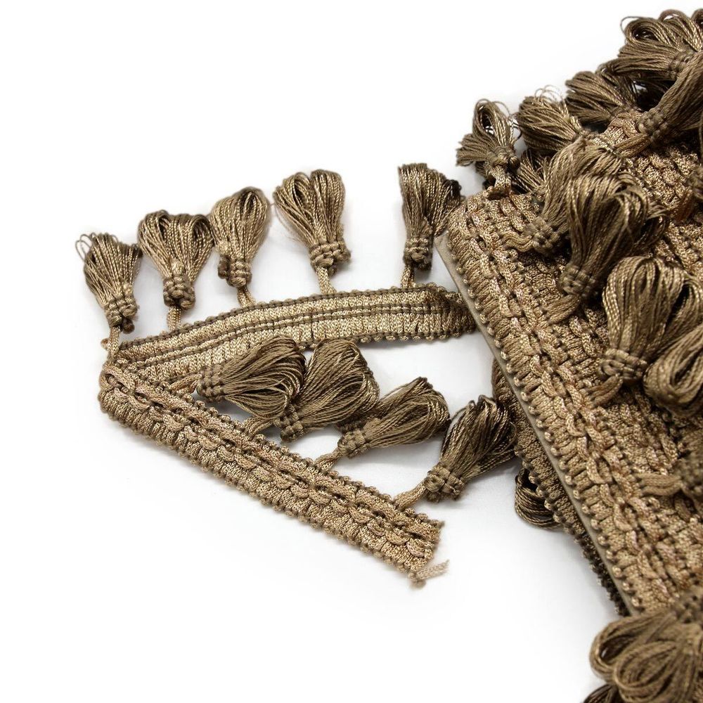 Бахрома отделочная 50.0 мм / 10 метров, с кистями 107 т.бежевый