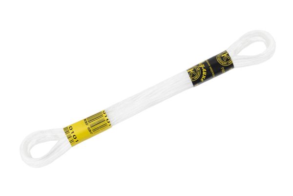 Мулине ПНК им.Кирова цв.0101 (001) белый, Россия, 24 мотка по 8 метров