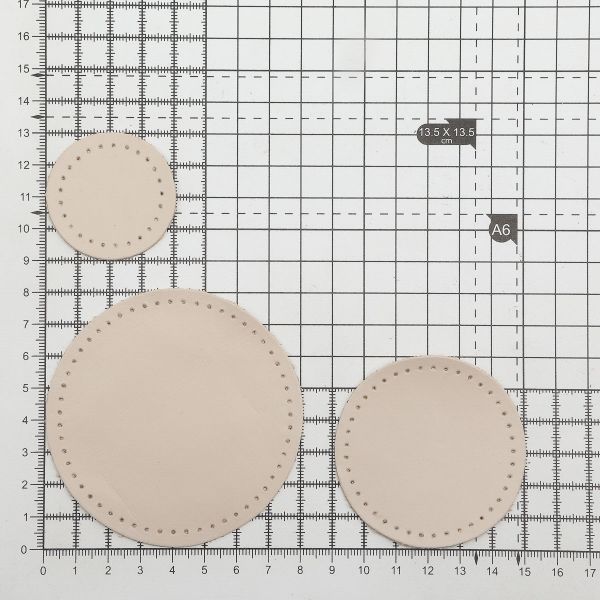 Набор заплаток пришивных из кожи, круг ⌀4см, 6см и 8см, с перфорацией, 3 шт, 100% кожа (06 бежевый), 9401