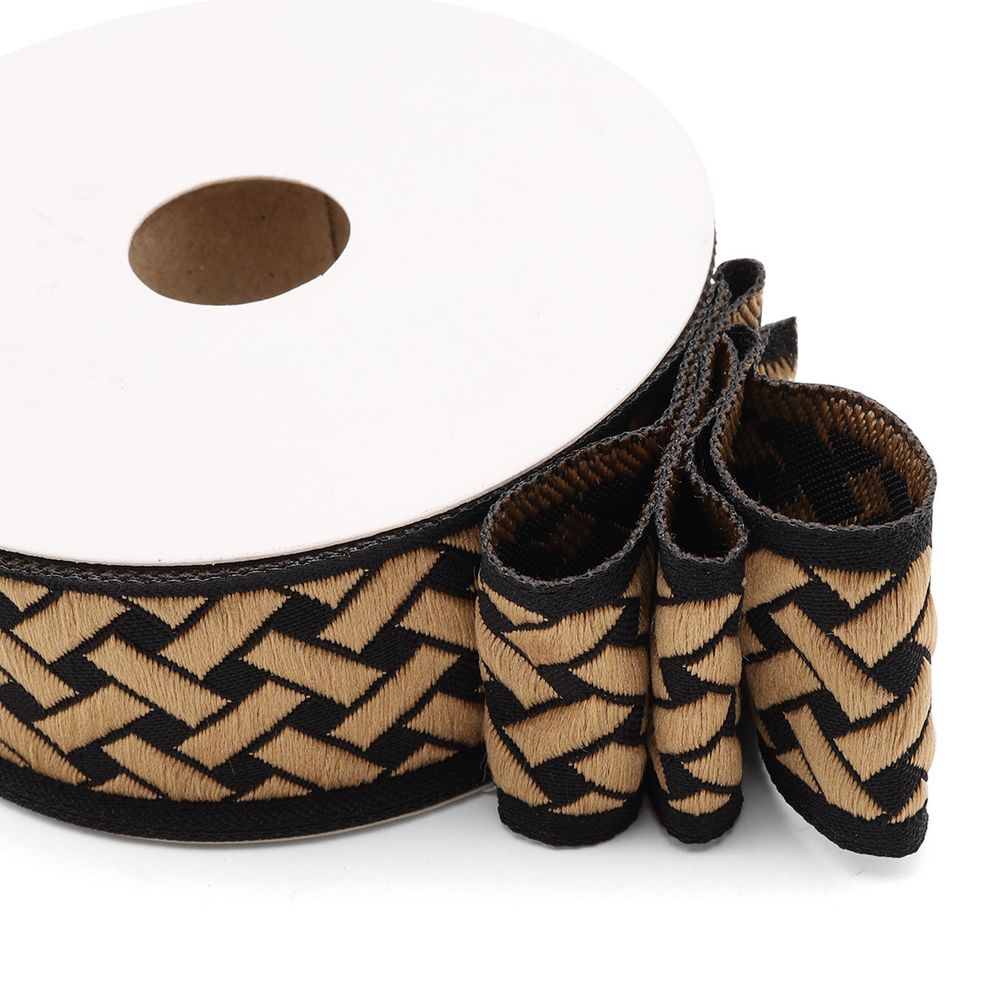 Лента (тесьма) жаккардовая 35.0 мм / 10±0.5 метров, бордюр Плетеный орнамент 35274 V10 черный/золото