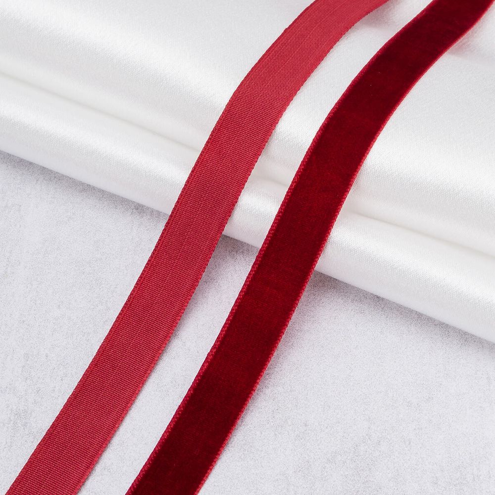 Лента бархатная (тесьма) 12 мм / 32.9 метра, 85 темно-красный, 0081-1211