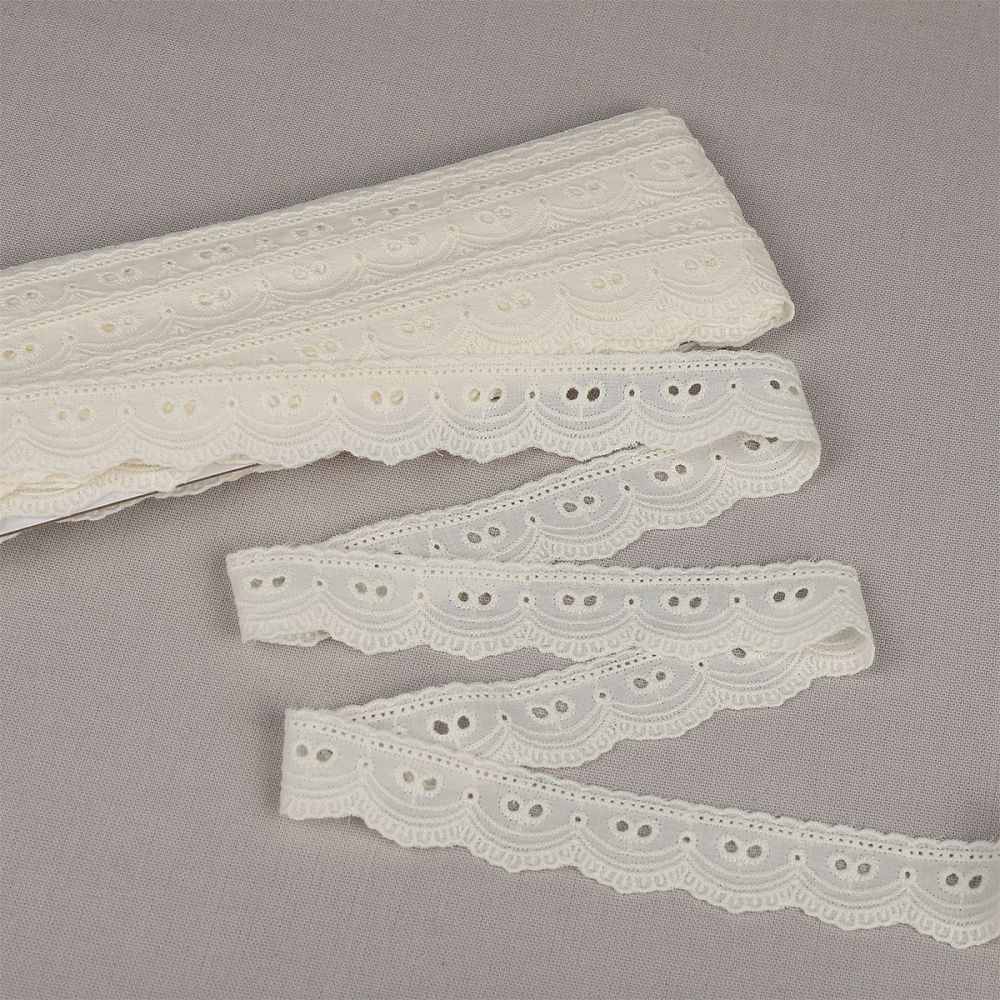 Кружево шитьё хлопок.9772 25 мм, цв.F102 молочный, уп.13.71м, Kruzhevo