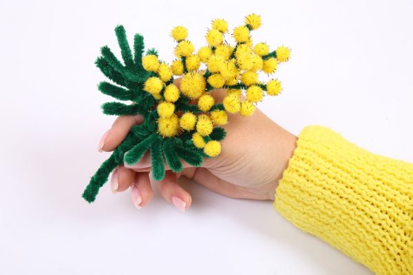 Помпоны декоративные 15 мм, 50 шт, ассорти, Hobbius SKPG-15