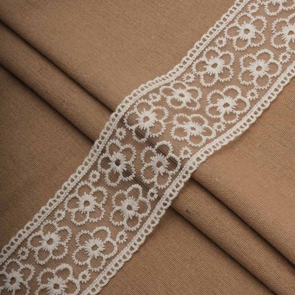 Кружево на сетке 75 мм / 27.4 метров, цв. молочный, 3AR2314