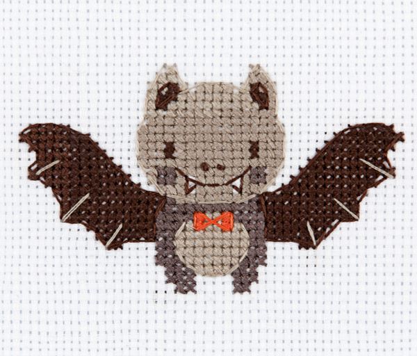 Набор для вышивания Klart 12-062, Летучая мышка, 13х9 см